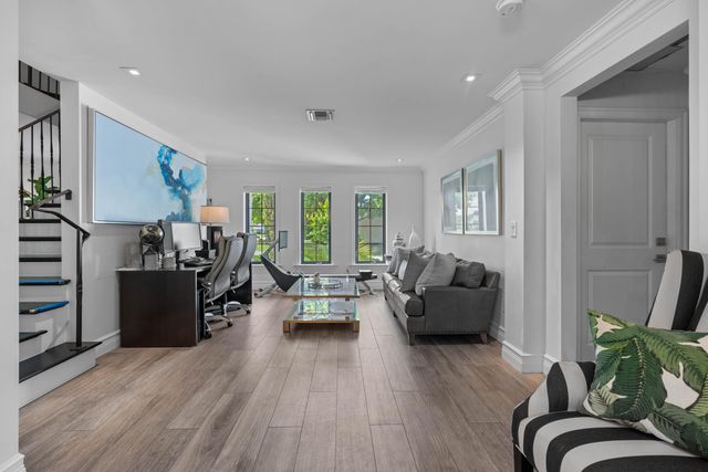 6204 Celadon Circle, Palm Beach Gardens, FL 33418