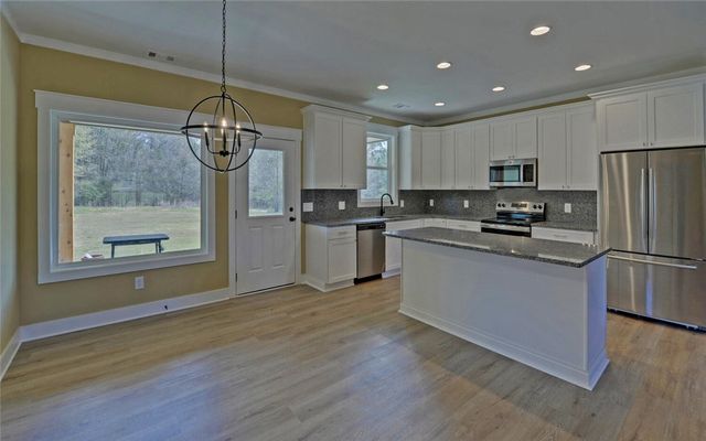 111 Topher Street, Hartwell, GA 30643