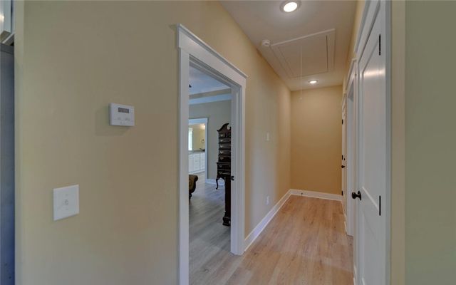 111 Topher Street, Hartwell, GA 30643