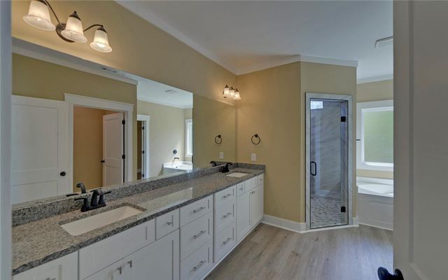 111 Topher Street, Hartwell, GA 30643