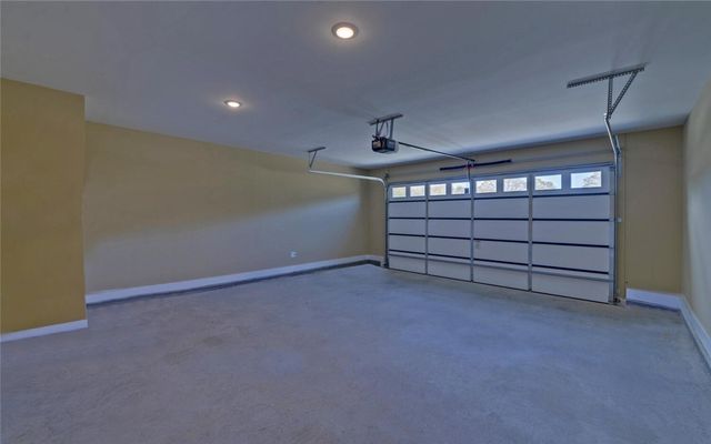 111 Topher Street, Hartwell, GA 30643