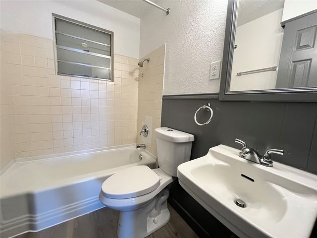 2526 Louise Street A, Denton, TX 76201
