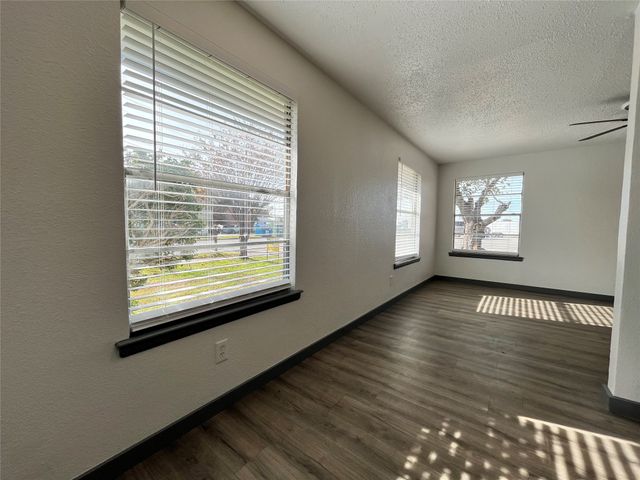 2526 Louise Street A, Denton, TX 76201