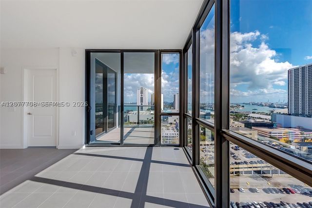 1600 NE 1st Ave 2106, Miami, FL 33132