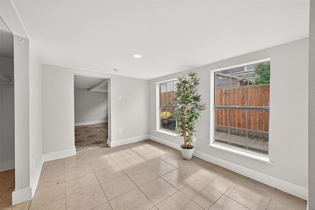 1814 33rd Street 1, Galveston, TX 77550