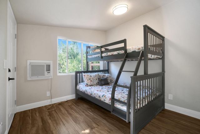 6299 Horseshoe Bar Rd, Loomis, CA 95650