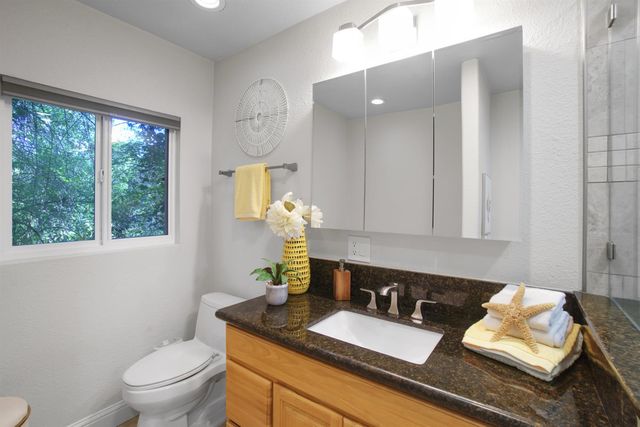 6299 Horseshoe Bar Rd, Loomis, CA 95650