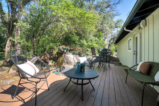 6299 Horseshoe Bar Rd, Loomis, CA 95650