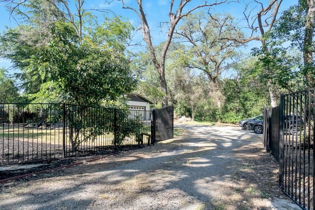 6299 Horseshoe Bar Rd, Loomis, CA 95650