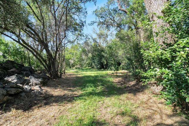 6299 Horseshoe Bar Rd, Loomis, CA 95650