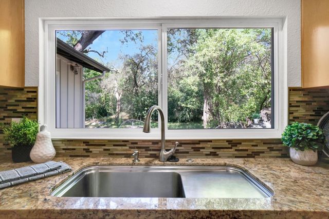 6299 Horseshoe Bar Rd, Loomis, CA 95650