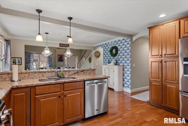 1617 Sidener Hall, Chatham, IL 62629