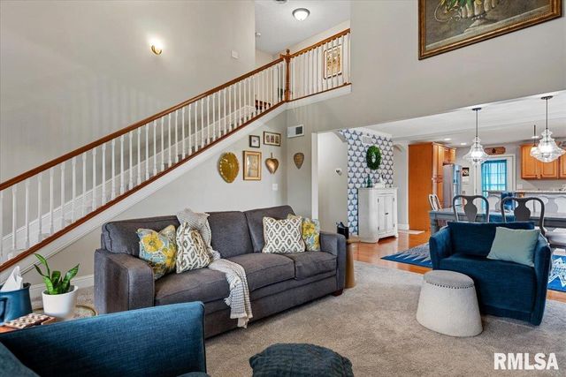 1617 Sidener Hall, Chatham, IL 62629