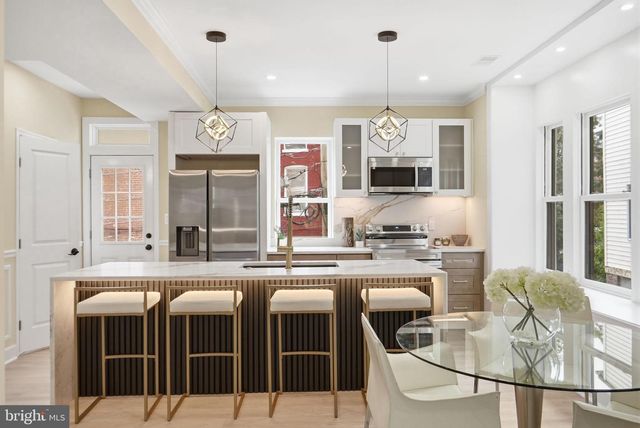 518 COLUMBIA RD NW, Washington, DC 20001