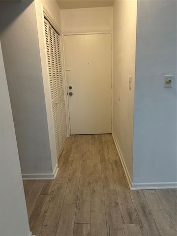 1801 NE 62nd Street 103, Fort Lauderdale, FL 33308