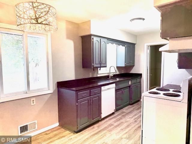 114 20th Avenue N, South Saint Paul, MN 55075