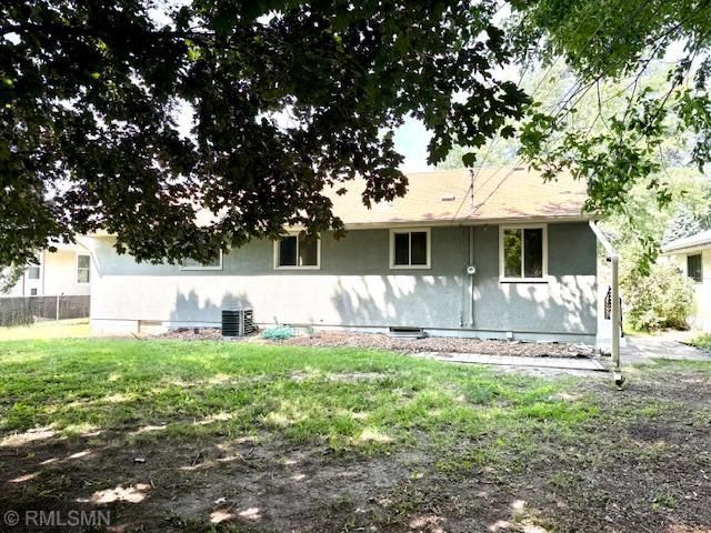 114 20th Avenue N, South Saint Paul, MN 55075