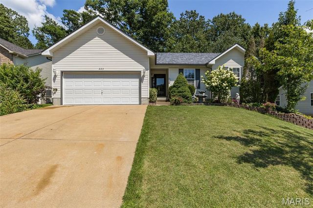 223 Williamsburg Drive, Crystal City, MO 63019