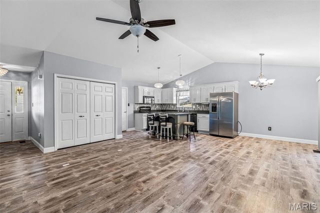 223 Williamsburg Drive, Crystal City, MO 63019