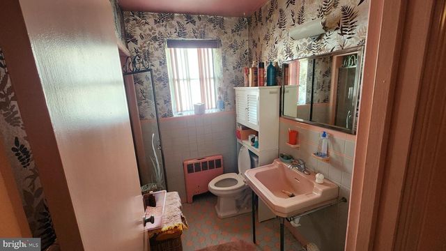 4951 MONUMENT RD, Philadelphia, PA 19131
