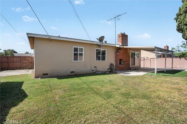 1519 W Maxzim Avenue, Fullerton, CA 92833