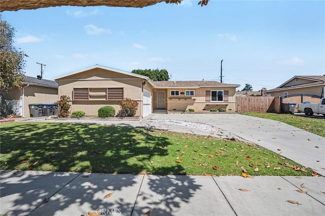 1519 W Maxzim Avenue, Fullerton, CA 92833