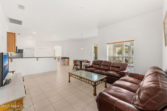 1947 Windbrook Drive SE, Palm Bay, FL 32909