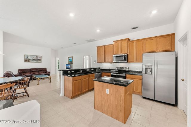 1947 Windbrook Drive SE, Palm Bay, FL 32909