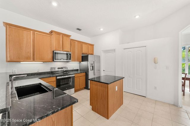 1947 Windbrook Drive SE, Palm Bay, FL 32909