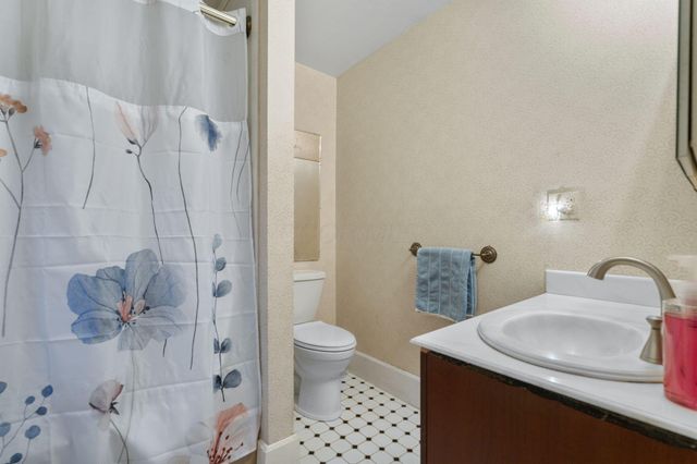 75 Hill Street, Logan, OH 43138