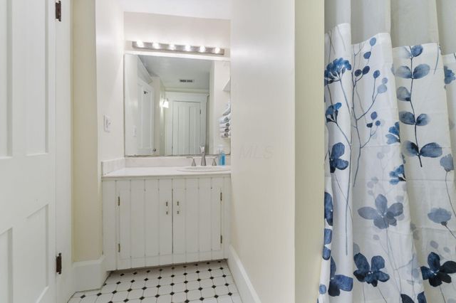 75 Hill Street, Logan, OH 43138