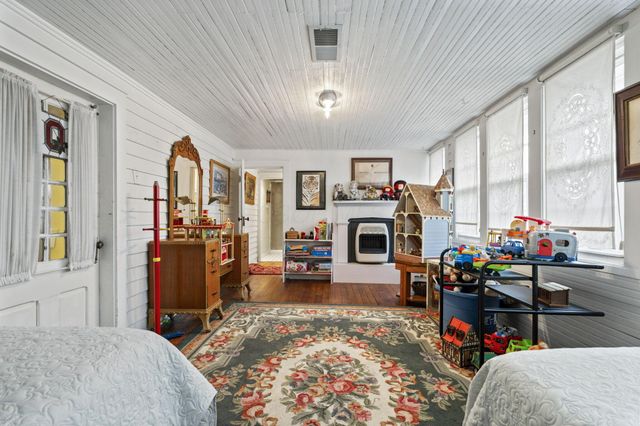 75 Hill Street, Logan, OH 43138