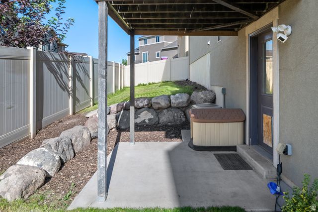 5194 W HEDGEROSE DR, Herriman, UT 84096