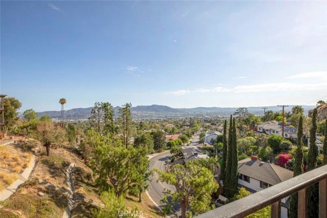 1218 E Tujunga, Burbank, CA 91501