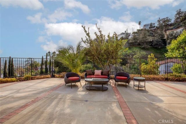 1218 E Tujunga, Burbank, CA 91501
