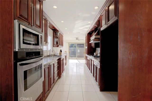 1218 E Tujunga, Burbank, CA 91501