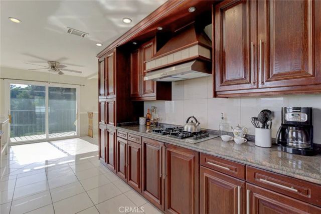 1218 E Tujunga, Burbank, CA 91501