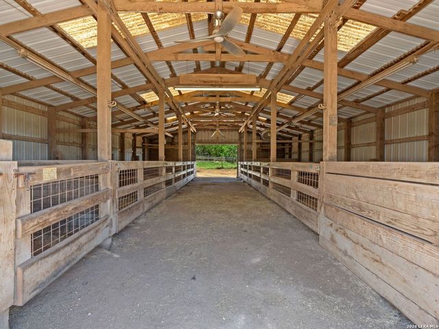 122 Steel Valley Dr, Boerne, TX 78006