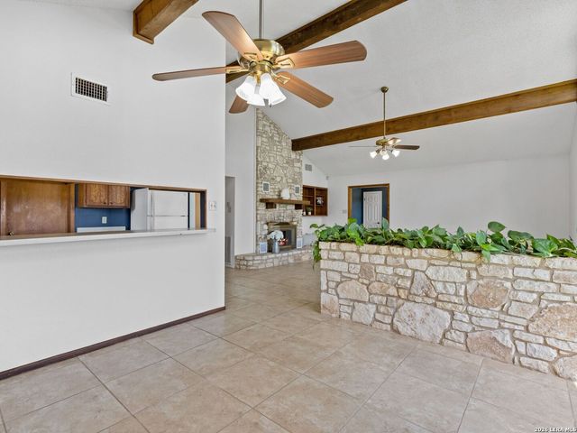 122 Steel Valley Dr, Boerne, TX 78006