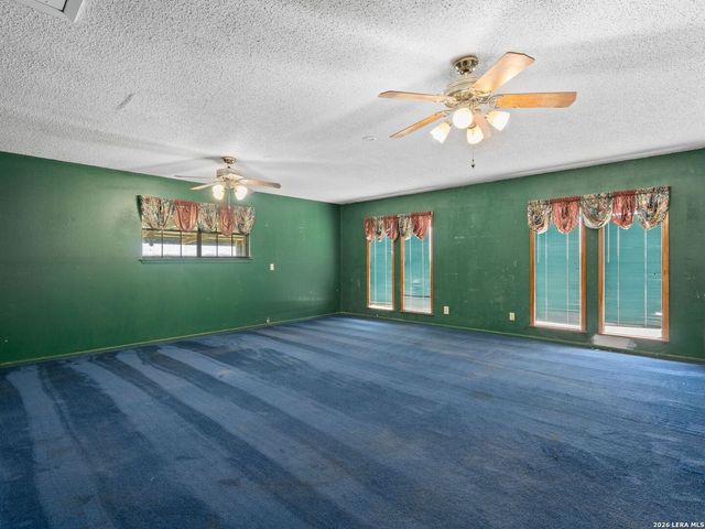 122 Steel Valley Dr, Boerne, TX 78006