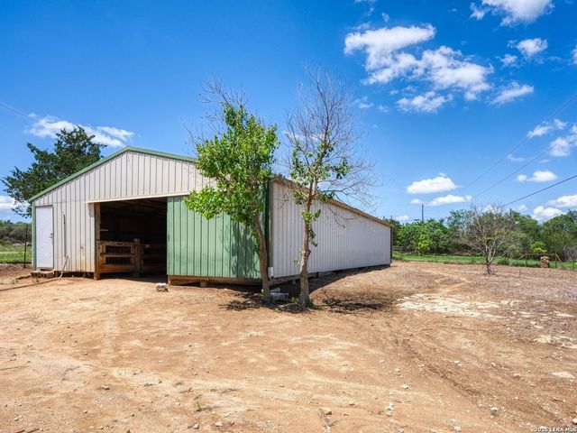122 Steel Valley Dr, Boerne, TX 78006
