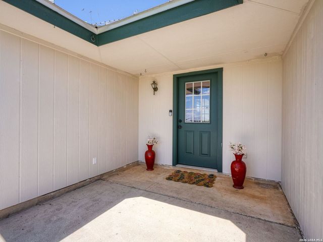 122 Steel Valley Dr, Boerne, TX 78006