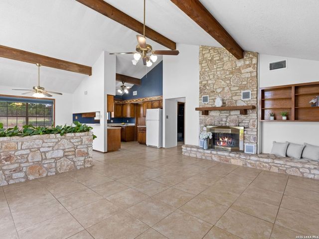 122 Steel Valley Dr, Boerne, TX 78006