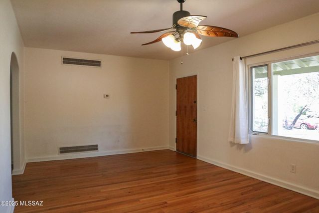 2110 E Water Street, Tucson, AZ 85719