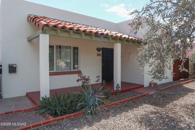 2110 E Water Street, Tucson, AZ 85719
