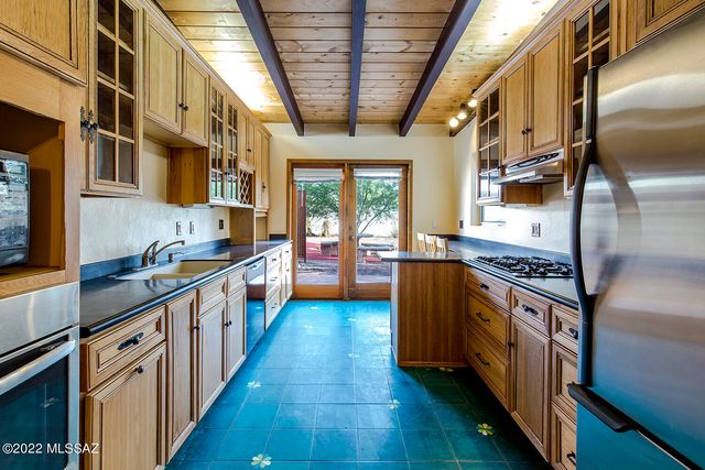 2110 E Water Street, Tucson, AZ 85719