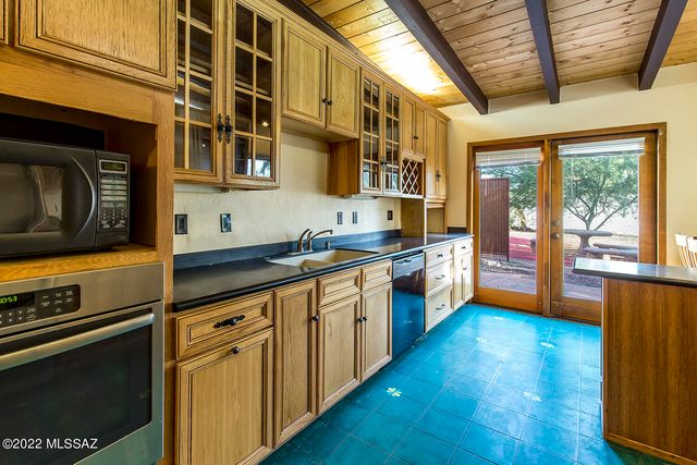 2110 E Water Street, Tucson, AZ 85719