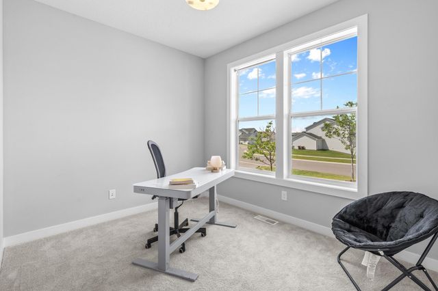 10118 Arrowwood Trail, Woodbury, MN 55129