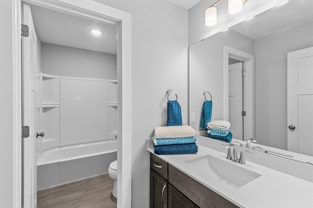 10118 Arrowwood Trail, Woodbury, MN 55129