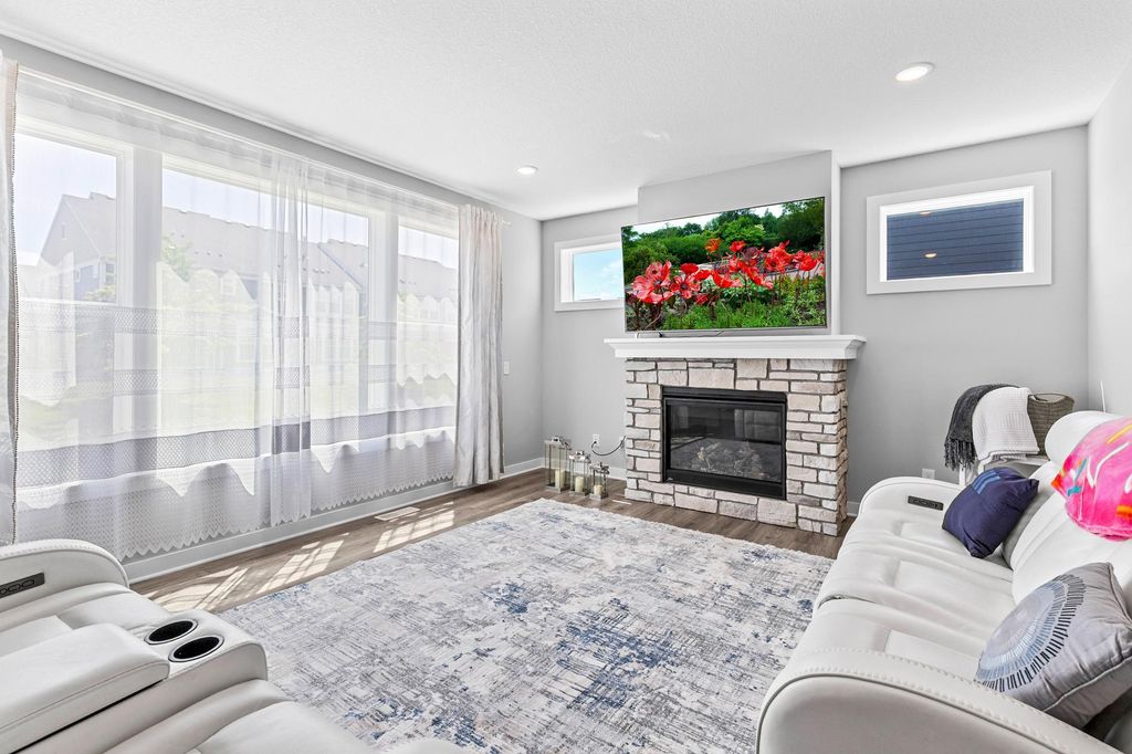 10118 Arrowwood Trail, Woodbury, MN 55129 — photo 2